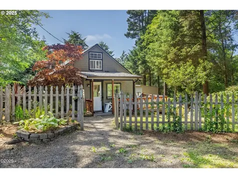 155 SE Hazelton Avenue Depoe Bay OR 97341