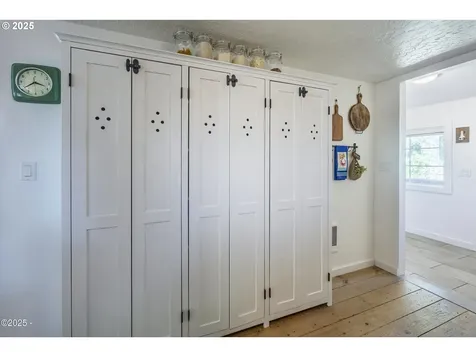 155 SE Hazelton Avenue Depoe Bay OR 97341