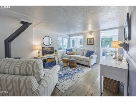 155 SE Hazelton Avenue Depoe Bay OR 97341