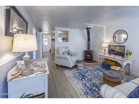 155 SE Hazelton Avenue Depoe Bay OR 97341
