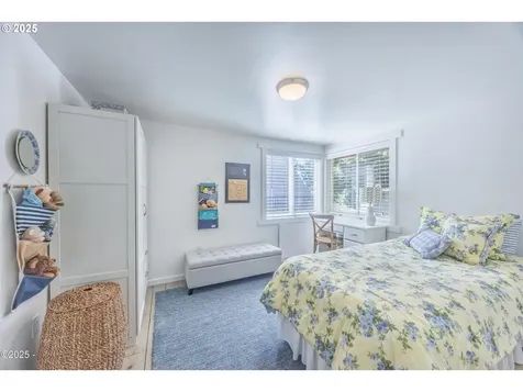 155 SE Hazelton Avenue Depoe Bay OR 97341