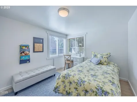 155 SE Hazelton Avenue Depoe Bay OR 97341