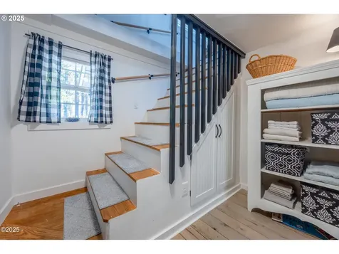 155 SE Hazelton Avenue Depoe Bay OR 97341