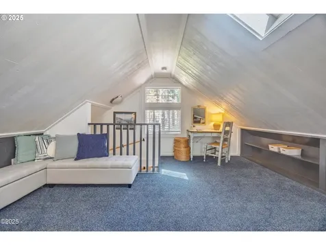 155 SE Hazelton Avenue Depoe Bay OR 97341