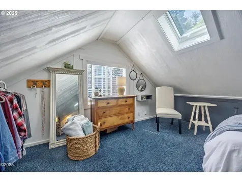 155 SE Hazelton Avenue Depoe Bay OR 97341