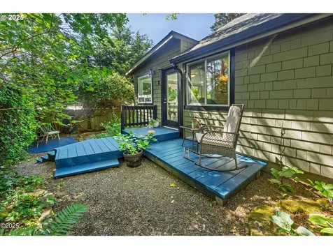 155 SE Hazelton Avenue Depoe Bay OR 97341