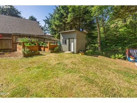 155 SE Hazelton Avenue Depoe Bay OR 97341