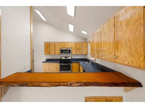 76154 Coho Lane Oakridge OR 97463