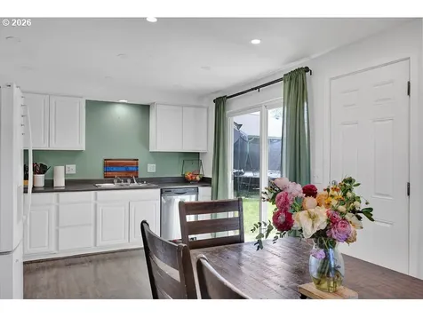 4514 Souza Street Eugene OR 97402