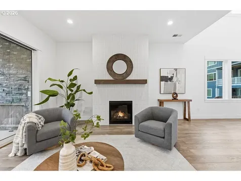 7741 NW Ladybug Place Portland OR 97229