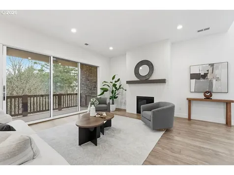 7741 NW Ladybug Place Portland OR 97229