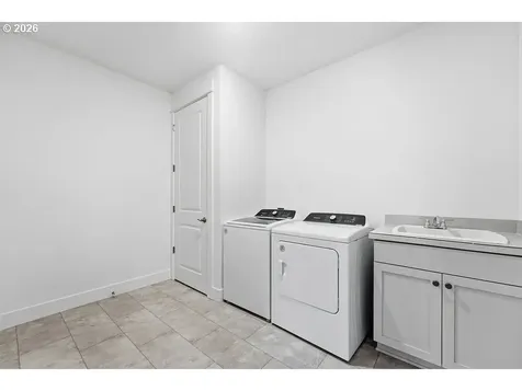 7741 NW Ladybug Place Portland OR 97229