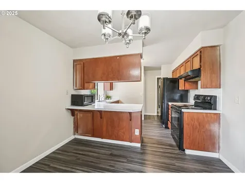 14923 NE Graham Street Portland OR 97230