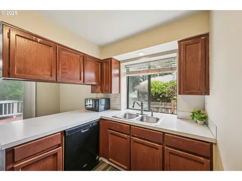 14923 NE Graham Street Portland OR 97230