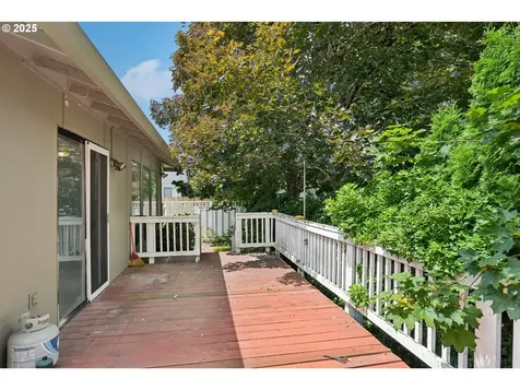 14923 NE Graham Street Portland OR 97230