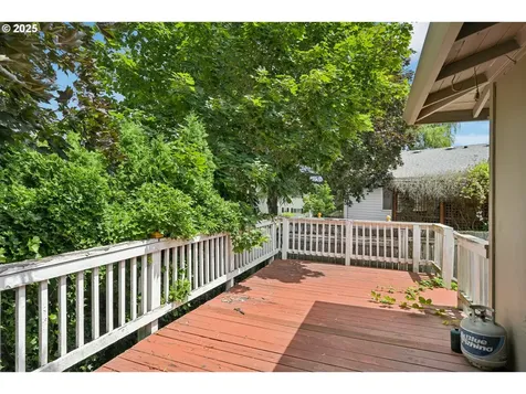 14923 NE Graham Street Portland OR 97230
