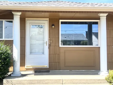 1387 Hampton Way Woodburn OR 97071