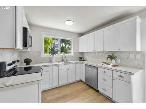 807 NE 74th Avenue Portland OR 97213
