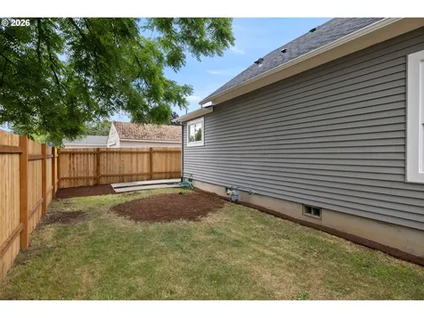 807 NE 74th Avenue Portland OR 97213