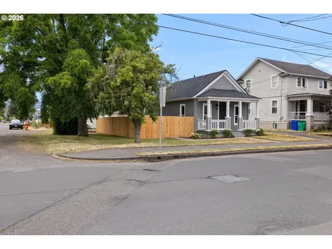 807 NE 74th Avenue Portland OR 97213