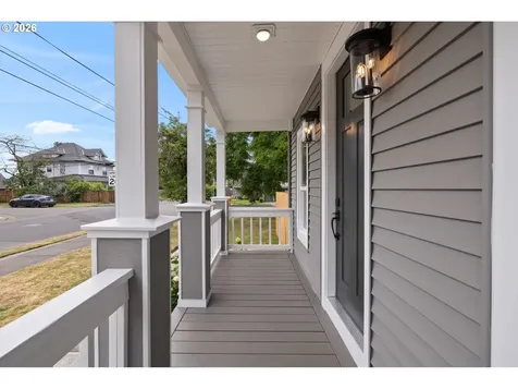 807 NE 74th Avenue Portland OR 97213