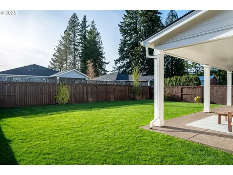 1545 N Spruce Street Canby OR 97013