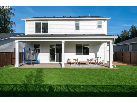 1545 N Spruce Street Canby OR 97013