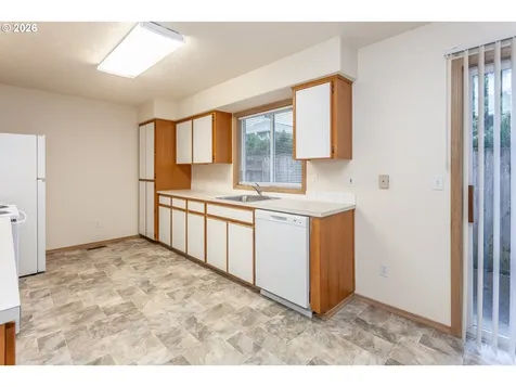 2431 SE 141st Avenue Portland OR 97233