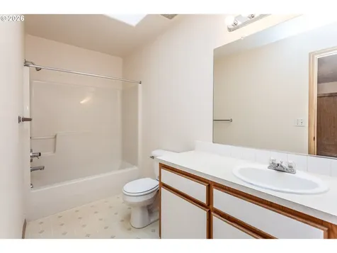 2431 SE 141st Avenue Portland OR 97233