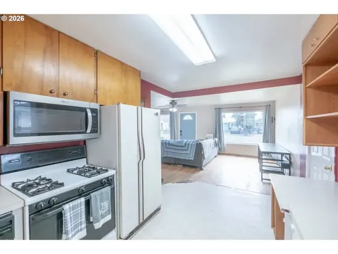 240 S 7th Street Lebanon OR 97355