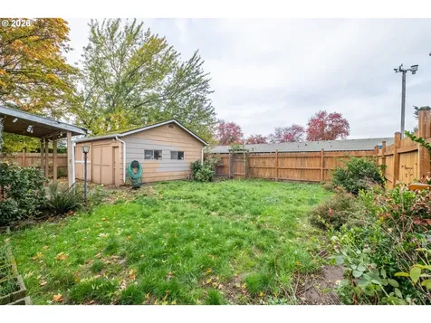 240 S 7th Street Lebanon OR 97355