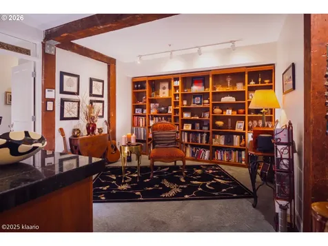 133 NW 18th Avenue Portland OR 97209