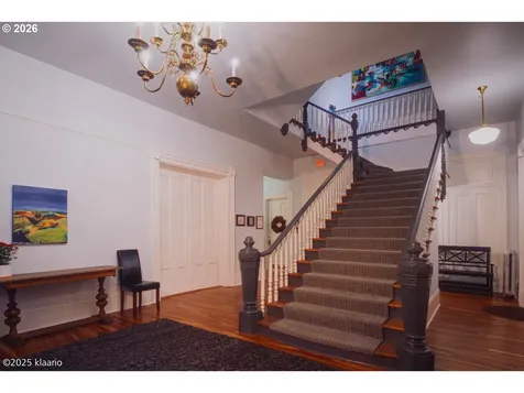 133 NW 18th Avenue Portland OR 97209