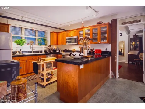 133 NW 18th Avenue Portland OR 97209