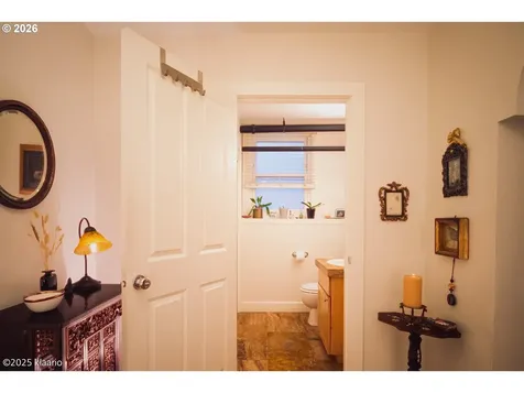 133 NW 18th Avenue Portland OR 97209