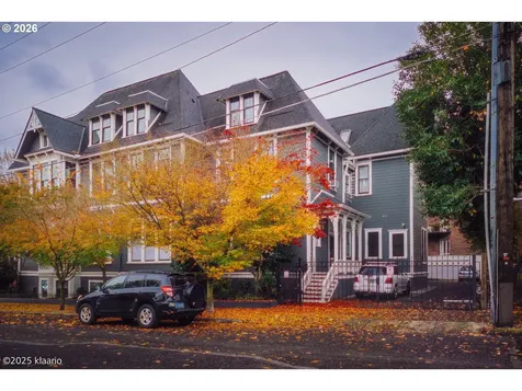 133 NW 18th Avenue Portland OR 97209