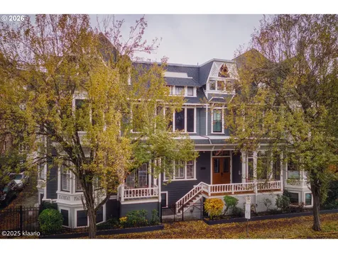 133 NW 18th Avenue Portland OR 97209