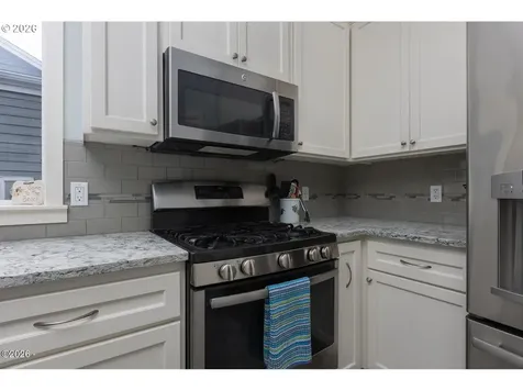 6315 SW Arbor Drive South Beach OR 97366
