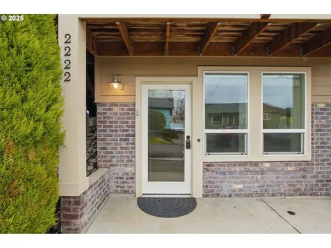 2222 SE 48th Avenue Portland OR 97215