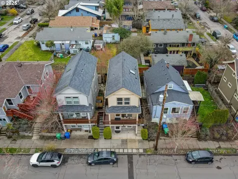 2222 SE 48th Avenue Portland OR 97215