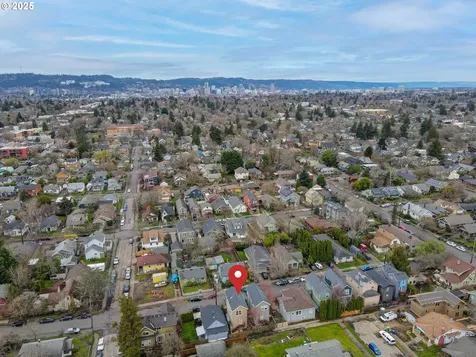 2222 SE 48th Avenue Portland OR 97215