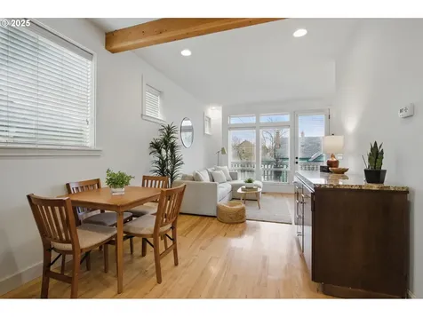 2222 SE 48th Avenue Portland OR 97215