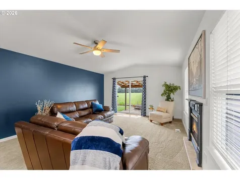 2483 Dorsey Drive Hubbard OR 97032