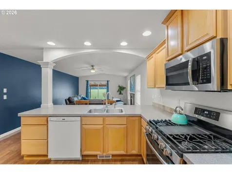 2483 Dorsey Drive Hubbard OR 97032