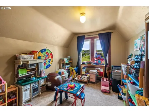 547 NE Yamhill Street Willamina OR 97396