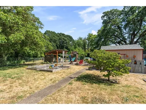 547 NE Yamhill Street Willamina OR 97396