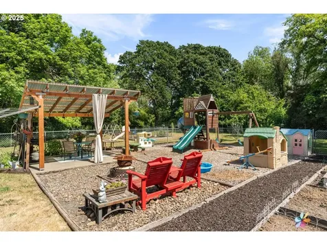 547 NE Yamhill Street Willamina OR 97396