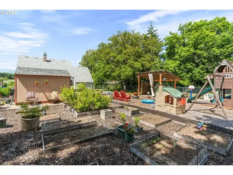 547 NE Yamhill Street Willamina OR 97396