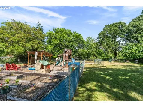 547 NE Yamhill Street Willamina OR 97396
