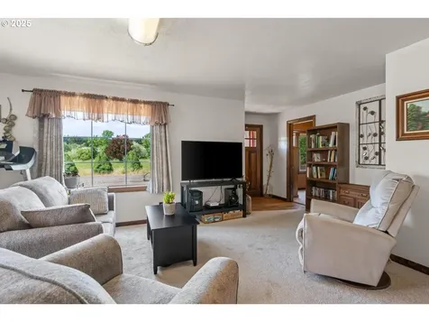 547 NE Yamhill Street Willamina OR 97396